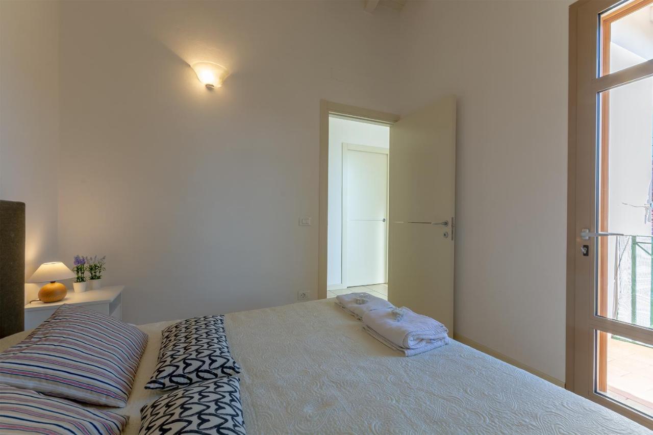 Villino Esse, Libero Su 4 Lati Piu Dependance Nel Cuore Della Versilia Villa *